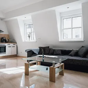 Schleicher Mit Klimaanlage Apartment