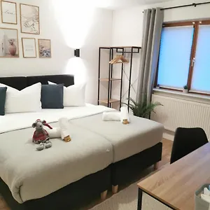 Horizon 2 - Playmobil Funpark Und Naehe Messe Nuernberg Mit Parkplatz 4pers 24h Self Checkin Apartment