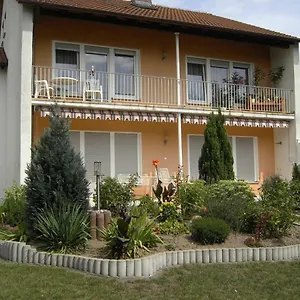 Hegenauer Apartment